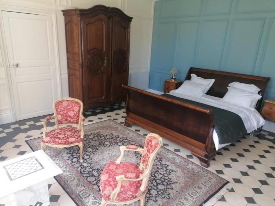 Chateau De Maucouvent Challuy Exteriör bild
