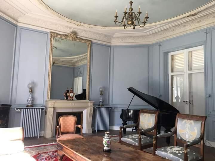 Chateau De Maucouvent Challuy Exteriör bild